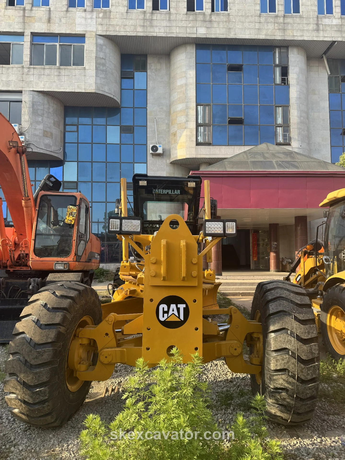 CAT 140H Motor Grader product photo