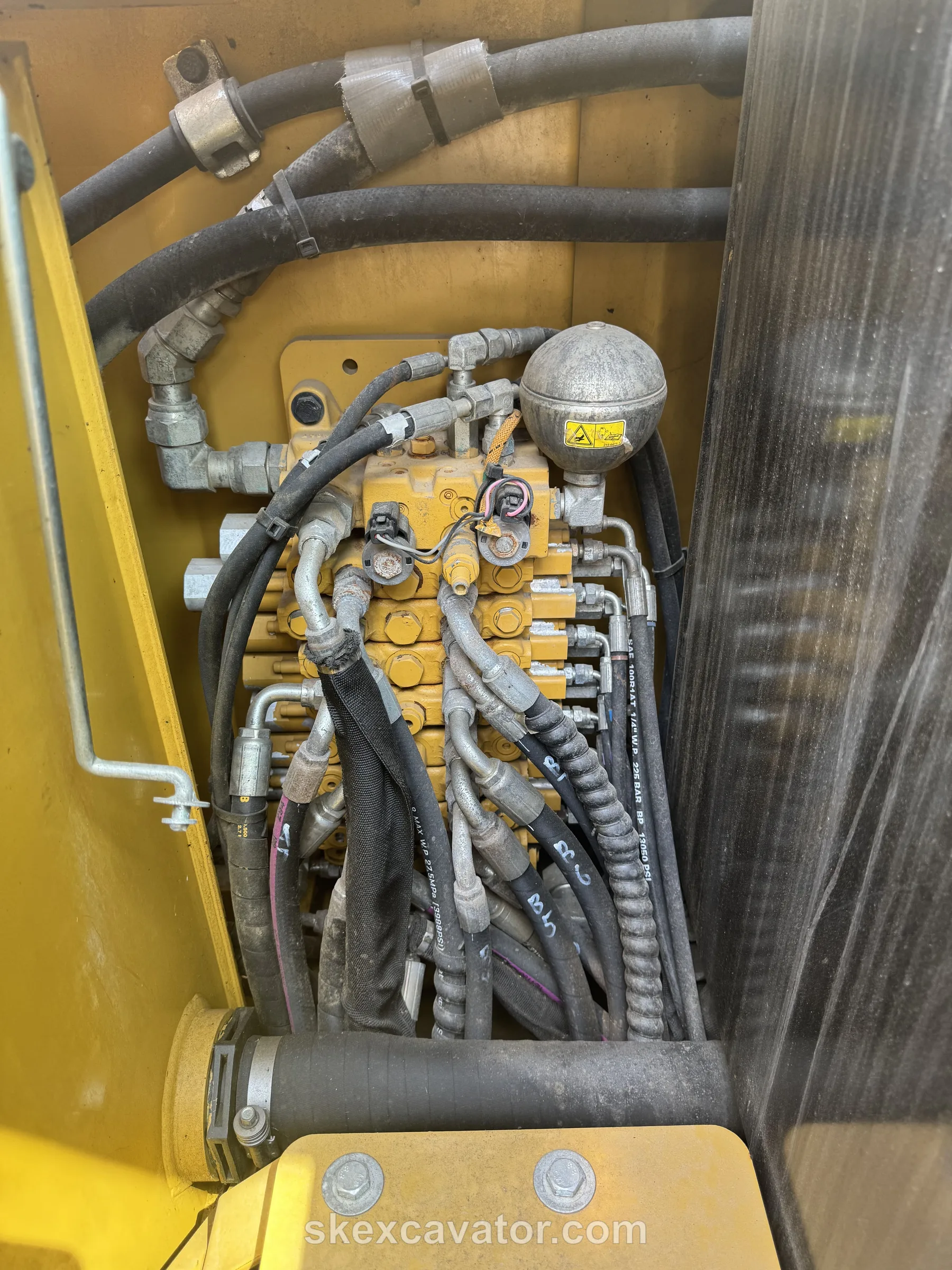 Used CAT 305.5E Mini Excavator for sale - photo 9