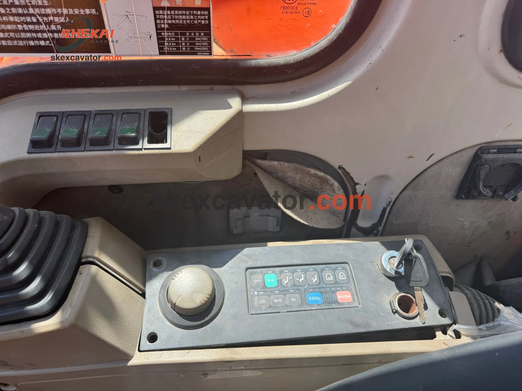 Used Doosan DH210W-7 Wheeled Excavator for sale - photo 9