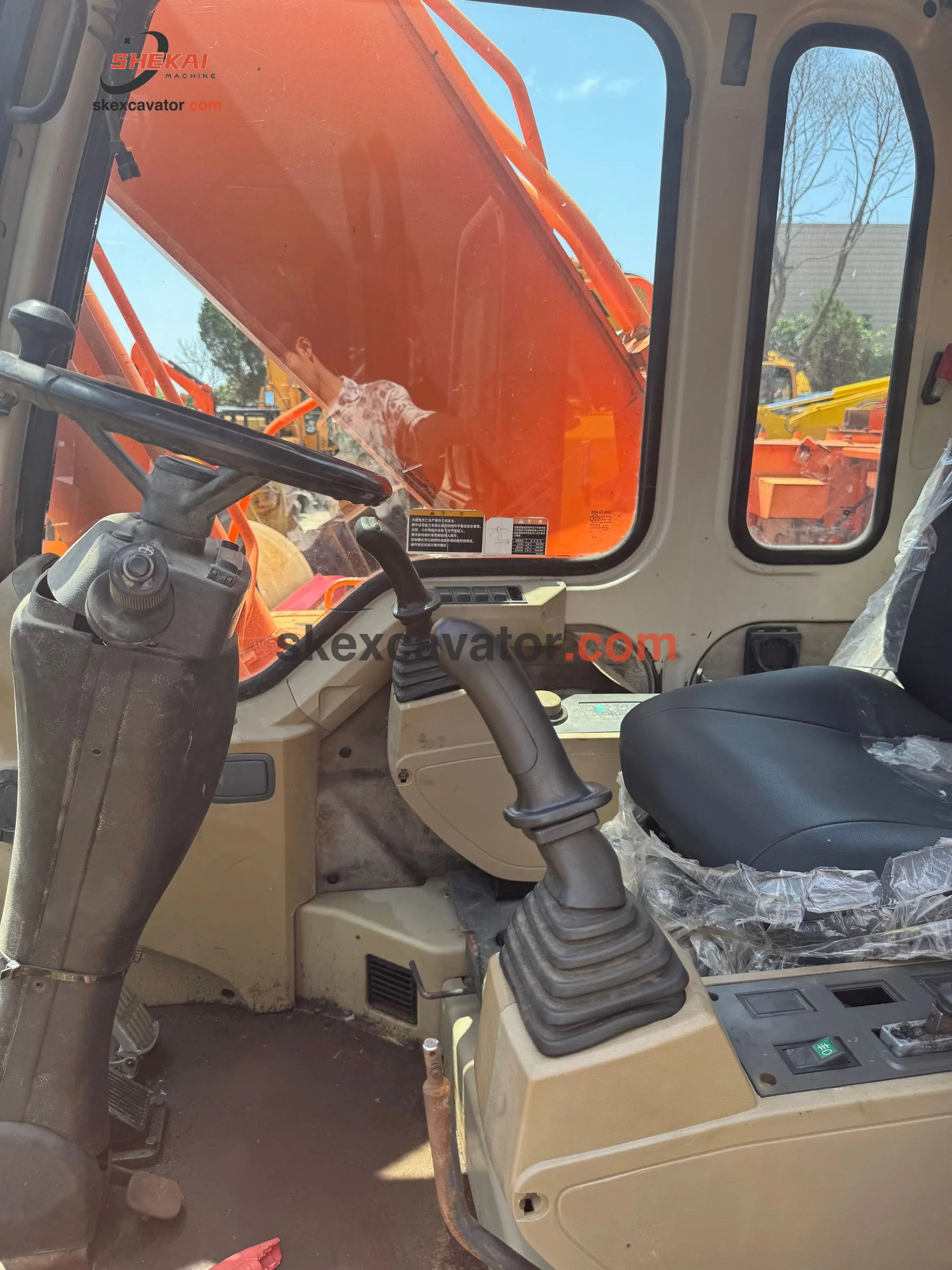 Used Doosan DH210W-7 Wheeled Excavator for sale - photo 11