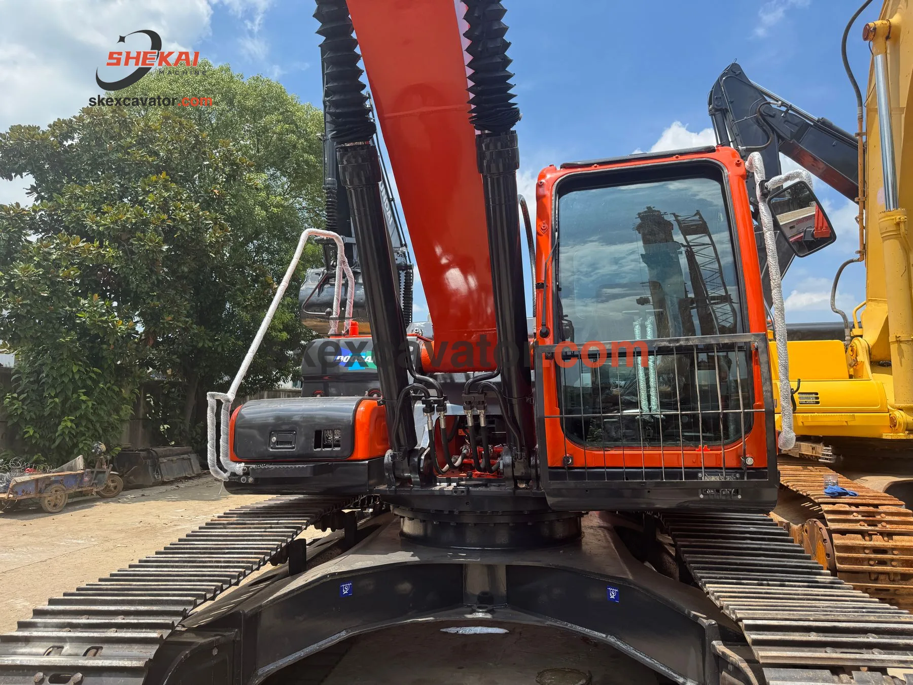 Used Doosan DX300LC-9C Crawler Excavator for sale - photo 2