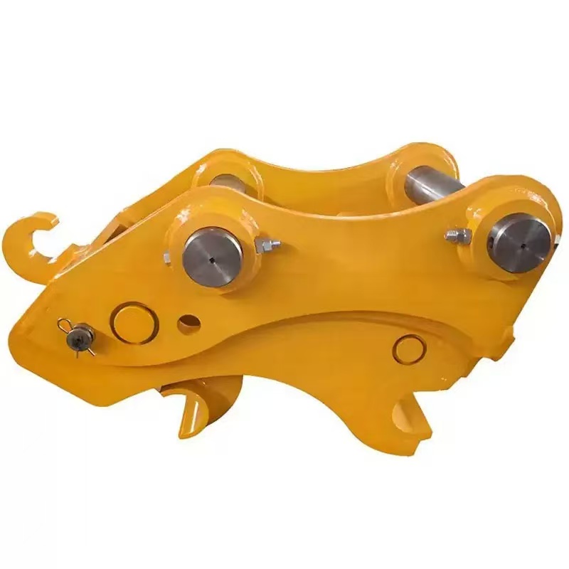 Hydraulic pin-grabber quick coupler with dual locking jaws, fitted and load-tested in our workshop