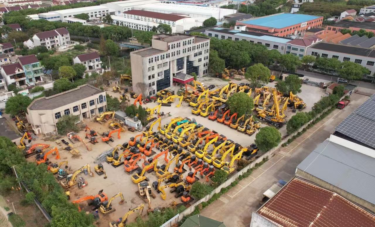 SK Used Equipment yard in Shanghai — 1,000+ machines in stock